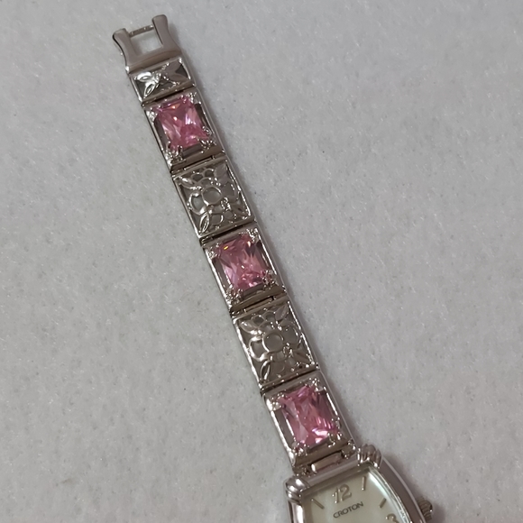 Croton Ladies Watch w/Pink Crystal Stones - Picture 5 of 12